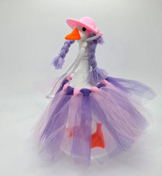 BEHONKA – Collectible Desk Goose